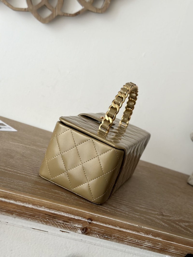Ch**el cosmetic bags